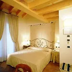 Borgo Ca Dei Sospiri Hotell 4*