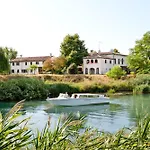 Hotell Borgo Ca Dei Sospiri 4*