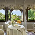 Hotell Borgo Ca Dei Sospiri 4*