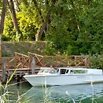 Borgo Ca Dei Sospiri 4*