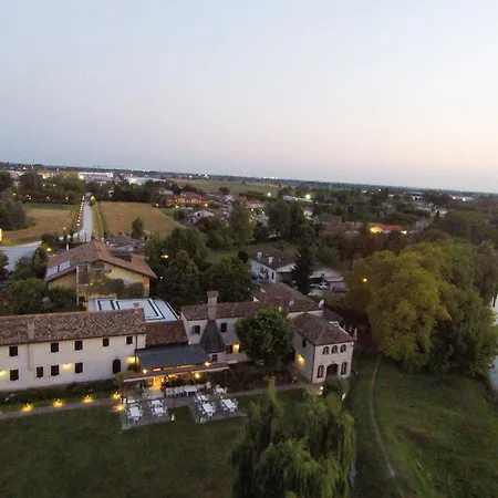 Borgo Cà Dei Sospiri Hotel 4*