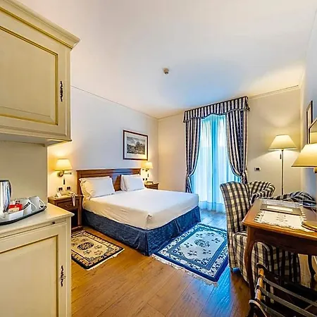 Hotel Borgo Cà Dei Sospiri 4*